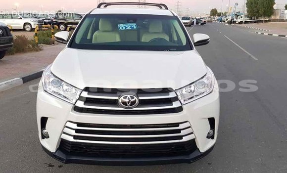 Buy Import Toyota Highlander White Car in Import - Dubai in Enga Buy Import Toyota Highlander White Car in Import - Dubai in Enga