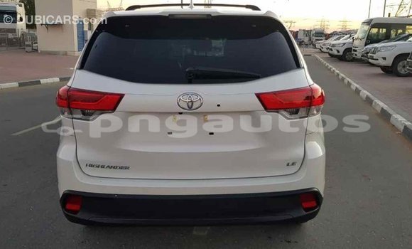 Buy Import Toyota Highlander White Car in Import - Dubai in Enga Buy Import Toyota Highlander White Car in Import - Dubai in Enga