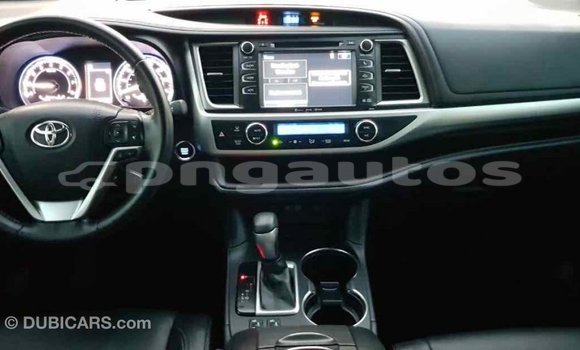 Buy Import Toyota Highlander Other Car in Import - Dubai in Enga Buy Import Toyota Highlander Other Car in Import - Dubai in Enga