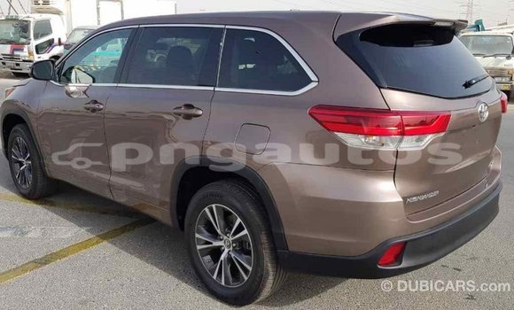 Buy Import Toyota Highlander Brown Car in Import - Dubai in Enga Buy Import Toyota Highlander Brown Car in Import - Dubai in Enga