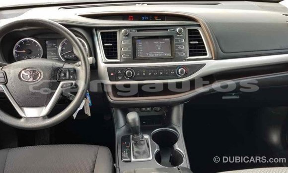 Buy Import Toyota Highlander Brown Car in Import - Dubai in Enga Buy Import Toyota Highlander Brown Car in Import - Dubai in Enga