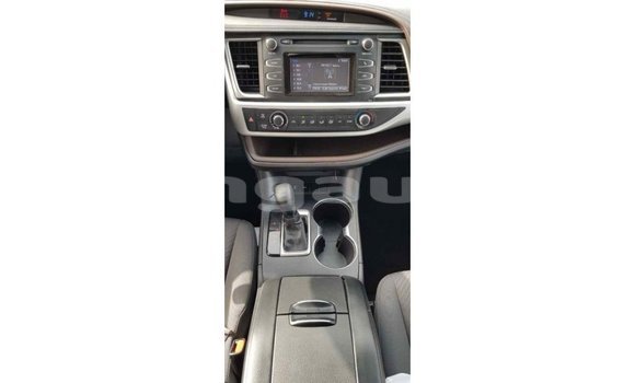 Buy Import Toyota Highlander Brown Car in Import - Dubai in Enga Buy Import Toyota Highlander Brown Car in Import - Dubai in Enga