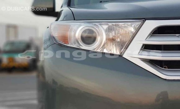 Buy Import Toyota Highlander Green Car in Import - Dubai in Enga Buy Import Toyota Highlander Green Car in Import - Dubai in Enga