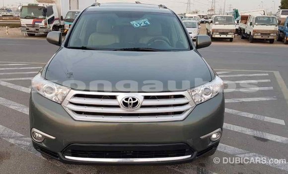 Buy Import Toyota Highlander Green Car in Import - Dubai in Enga Buy Import Toyota Highlander Green Car in Import - Dubai in Enga