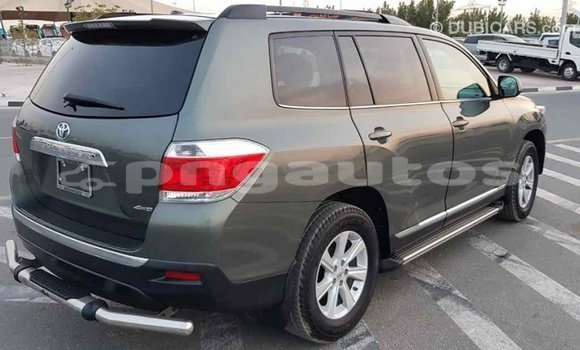 Buy Import Toyota Highlander Green Car in Import - Dubai in Enga Buy Import Toyota Highlander Green Car in Import - Dubai in Enga