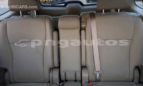 Buy Import Toyota Highlander Green Car in Import - Dubai in Enga Buy Import Toyota Highlander Green Car in Import - Dubai in Enga