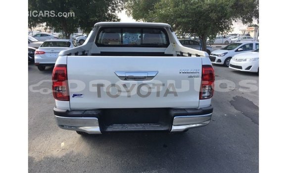 Buy Import Toyota Hilux White Car in Import - Dubai in Enga Buy Import Toyota Hilux White Car in Import - Dubai in Enga