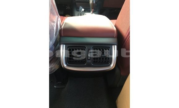 Buy Import Toyota Hilux White Car in Import - Dubai in Enga Buy Import Toyota Hilux White Car in Import - Dubai in Enga