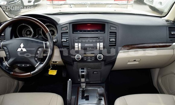 Buy Import Mitsubishi Pajero Black Car in Import - Dubai in Enga Buy Import Mitsubishi Pajero Black Car in Import - Dubai in Enga