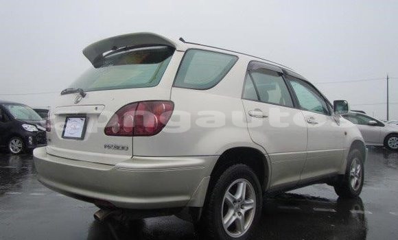 Buy Used Toyota LEXUSHARRIER Other Car in Kundiawa in Simbu Buy Used Toyota LEXUSHARRIER Other Car in Kundiawa in Simbu