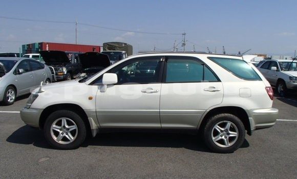 Buy Used Toyota LEXUSHARRIER Other Car in Kundiawa in Simbu Buy Used Toyota LEXUSHARRIER Other Car in Kundiawa in Simbu