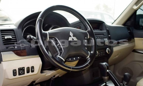 Buy Import Mitsubishi Pajero White Car in Import - Dubai in Enga Buy Import Mitsubishi Pajero White Car in Import - Dubai in Enga