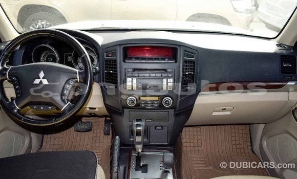 Buy Import Mitsubishi Pajero White Car in Import - Dubai in Enga Buy Import Mitsubishi Pajero White Car in Import - Dubai in Enga