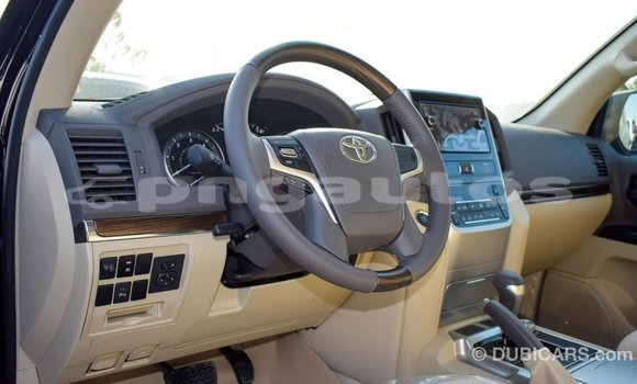 Buy Import Toyota Land Cruiser Black Car in Import - Dubai in Enga Buy Import Toyota Land Cruiser Black Car in Import - Dubai in Enga