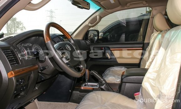 Buy Import Toyota Land Cruiser Other Car in Import - Dubai in Enga Buy Import Toyota Land Cruiser Other Car in Import - Dubai in Enga