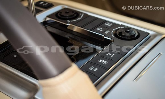 Buy Import Toyota Land Cruiser White Car in Import - Dubai in Enga Buy Import Toyota Land Cruiser White Car in Import - Dubai in Enga