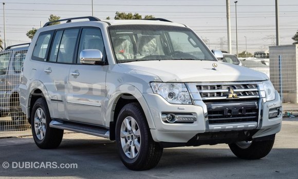 Buy Import Mitsubishi Pajero White Car in Import - Dubai in Enga Buy Import Mitsubishi Pajero White Car in Import - Dubai in Enga