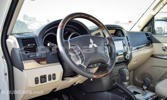 Buy Import Mitsubishi Pajero White Car in Import - Dubai in Enga Buy Import Mitsubishi Pajero White Car in Import - Dubai in Enga