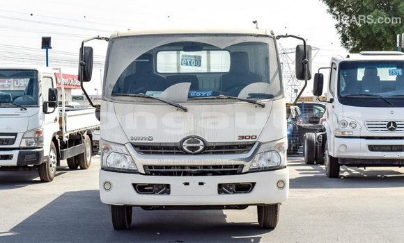 Buy Import Hino 300 Series White Truck in Import - Dubai in Enga Buy Import Hino 300 Series White Truck in Import - Dubai in Enga