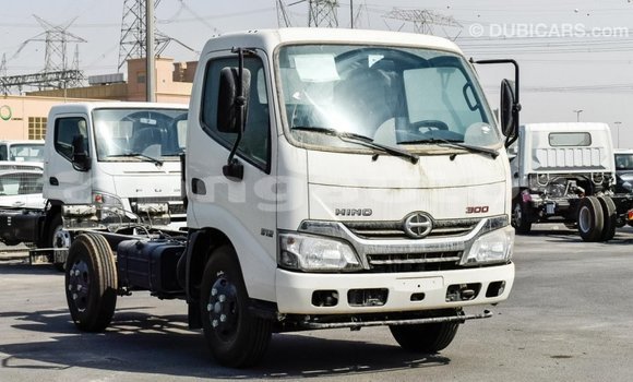 Buy Import Hino 300 Series White Truck in Import - Dubai in Enga Buy Import Hino 300 Series White Truck in Import - Dubai in Enga