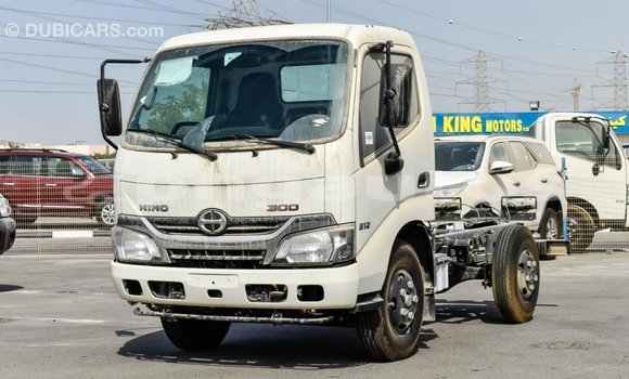 Buy Import Hino 300 Series White Truck in Import - Dubai in Enga Buy Import Hino 300 Series White Truck in Import - Dubai in Enga