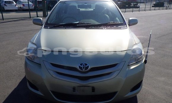 Buy Import Toyota Belta Green Car in Port Moresby in National Capital District Buy Import Toyota Belta Green Car in Port Moresby in National Capital District