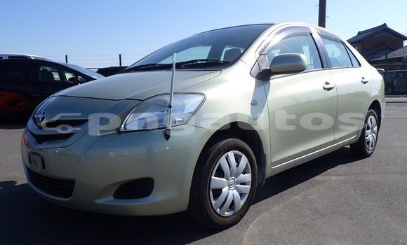 Buy Import Toyota Belta Green Car in Port Moresby in National Capital District Buy Import Toyota Belta Green Car in Port Moresby in National Capital District