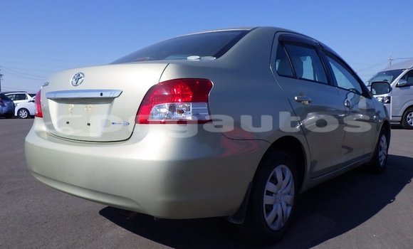 Buy Import Toyota Belta Green Car in Port Moresby in National Capital District Buy Import Toyota Belta Green Car in Port Moresby in National Capital District