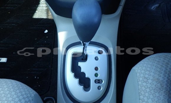 Buy Import Toyota Belta Green Car in Port Moresby in National Capital District Buy Import Toyota Belta Green Car in Port Moresby in National Capital District