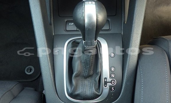 Buy Import Volkswagen Golf Silver Car in Port Moresby in National Capital District Buy Import Volkswagen Golf Silver Car in Port Moresby in National Capital District