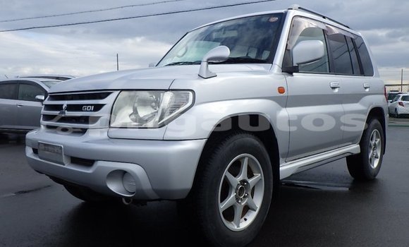 Buy Import Mitsubishi Pajero iO Silver Car in Port Moresby in National Capital District Buy Import Mitsubishi Pajero iO Silver Car in Port Moresby in National Capital District
