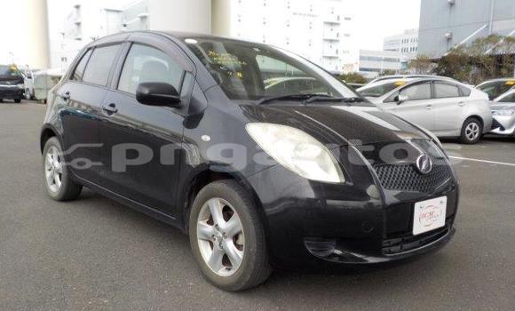 Buy Import Toyota Vitz Black Car in Port Moresby in National Capital District Buy Import Toyota Vitz Black Car in Port Moresby in National Capital District