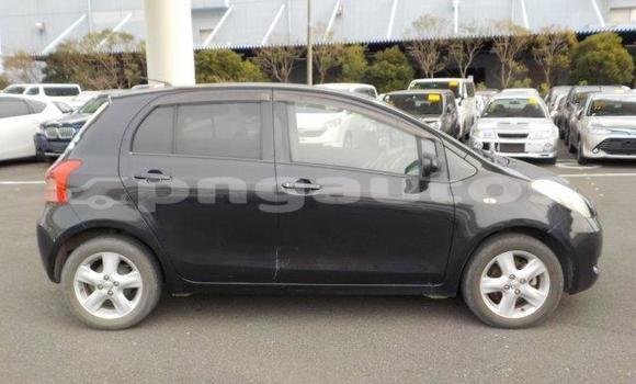 Buy Import Toyota Vitz Black Car in Port Moresby in National Capital District Buy Import Toyota Vitz Black Car in Port Moresby in National Capital District