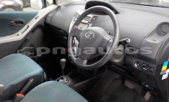 Buy Import Toyota Vitz Black Car in Port Moresby in National Capital District Buy Import Toyota Vitz Black Car in Port Moresby in National Capital District
