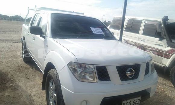 Buy Used Nissan Navara White Car in Port Moresby in National Capital District Buy Used Nissan Navara White Car in Port Moresby in National Capital District