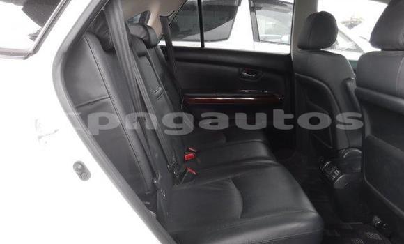 Buy Import Toyota Harrier White Car in Port Moresby in National Capital District Buy Import Toyota Harrier White Car in Port Moresby in National Capital District