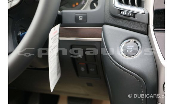 Buy Import Toyota Land Cruiser White Car in Import - Dubai in Enga Buy Import Toyota Land Cruiser White Car in Import - Dubai in Enga