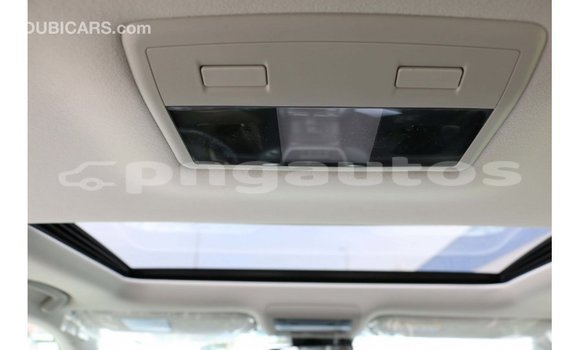 Buy Import Toyota Land Cruiser White Car in Import - Dubai in Enga Buy Import Toyota Land Cruiser White Car in Import - Dubai in Enga