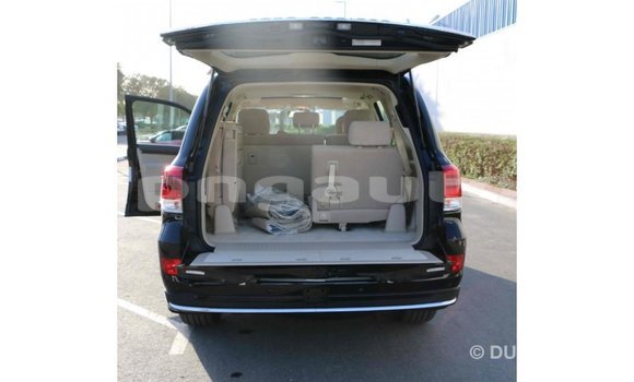 Buy Import Toyota Land Cruiser Black Car in Import - Dubai in Enga Buy Import Toyota Land Cruiser Black Car in Import - Dubai in Enga