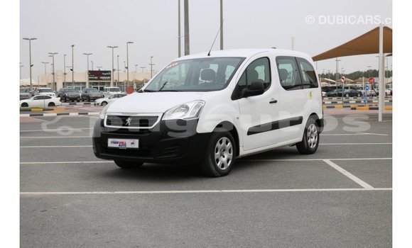 Buy Import Peugeot Partner White Car in Import - Dubai in Enga