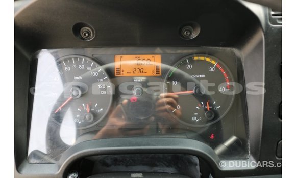 Buy Import Mitsubishi L400 White Truck in Import - Dubai in Enga