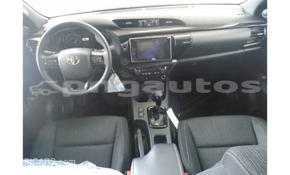 Buy Import Toyota Hilux White Car in Import - Dubai in Enga Buy Import Toyota Hilux White Car in Import - Dubai in Enga