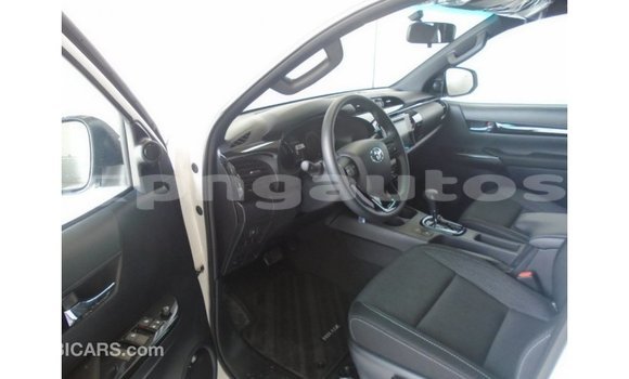 Buy Import Toyota Hilux White Car in Import - Dubai in Enga Buy Import Toyota Hilux White Car in Import - Dubai in Enga