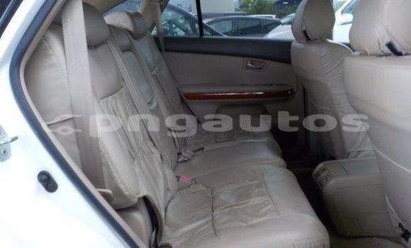 Buy Import Toyota Harrier White Car in Port Moresby in National Capital District Buy Import Toyota Harrier White Car in Port Moresby in National Capital District