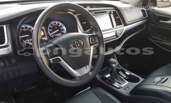 Buy Import Toyota Highlander Other Car in Import - Dubai in Enga Buy Import Toyota Highlander Other Car in Import - Dubai in Enga