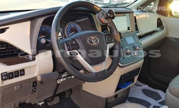 Buy Import Toyota Sienna White Car in Import - Dubai in Enga Buy Import Toyota Sienna White Car in Import - Dubai in Enga