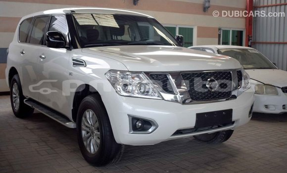 Buy Import Nissan Patrol White Car in Import - Dubai in Enga Buy Import Nissan Patrol White Car in Import - Dubai in Enga