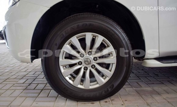 Buy Import Nissan Patrol White Car in Import - Dubai in Enga Buy Import Nissan Patrol White Car in Import - Dubai in Enga