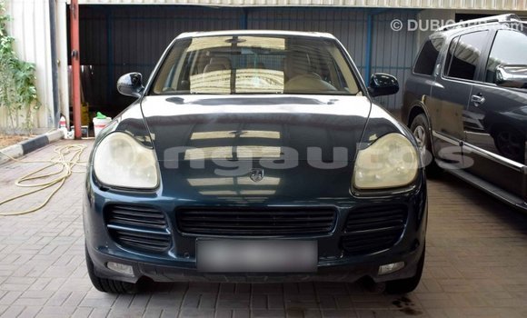 Buy Import Porsche Cayenne Green Car in Import - Dubai in Enga Buy Import Porsche Cayenne Green Car in Import - Dubai in Enga