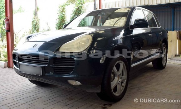 Buy Import Porsche Cayenne Green Car in Import - Dubai in Enga Buy Import Porsche Cayenne Green Car in Import - Dubai in Enga